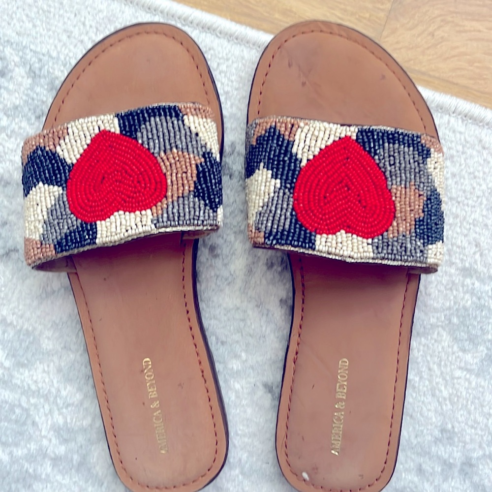 Beaded slide
